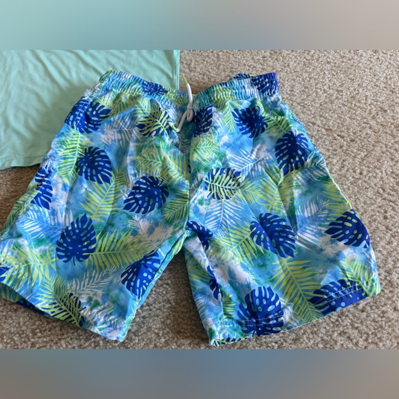 First Wave | BOYS Swim Set ~ 10/12 - Picture 2 of 4